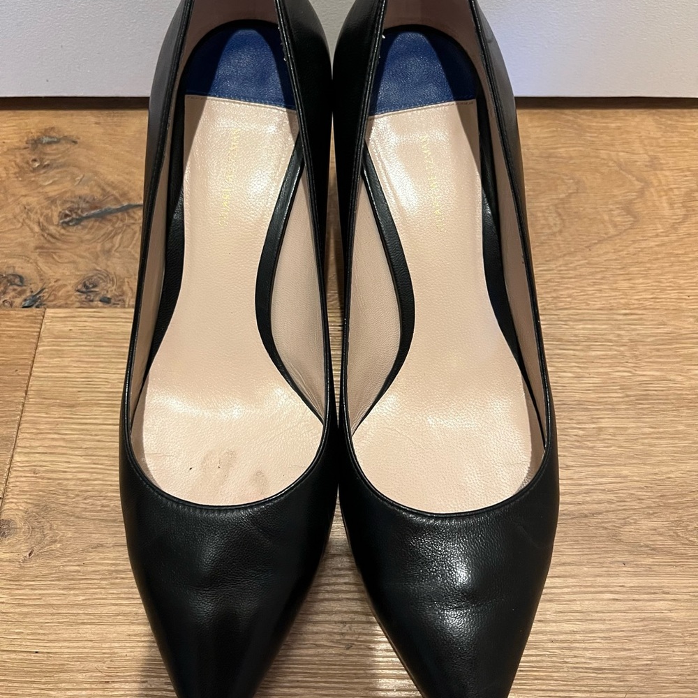 STUART WEITZMAN black heels